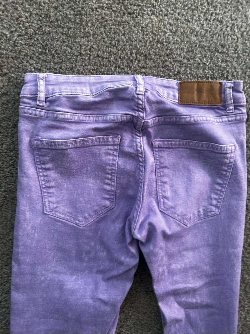 H&M Lavender Skinny Jeans - Picture 7 of 10